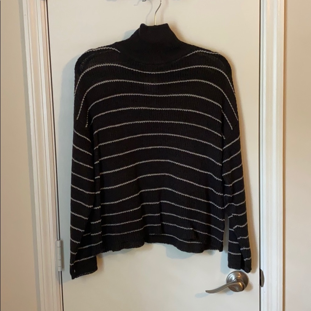 Mock turtle neck crop top size S